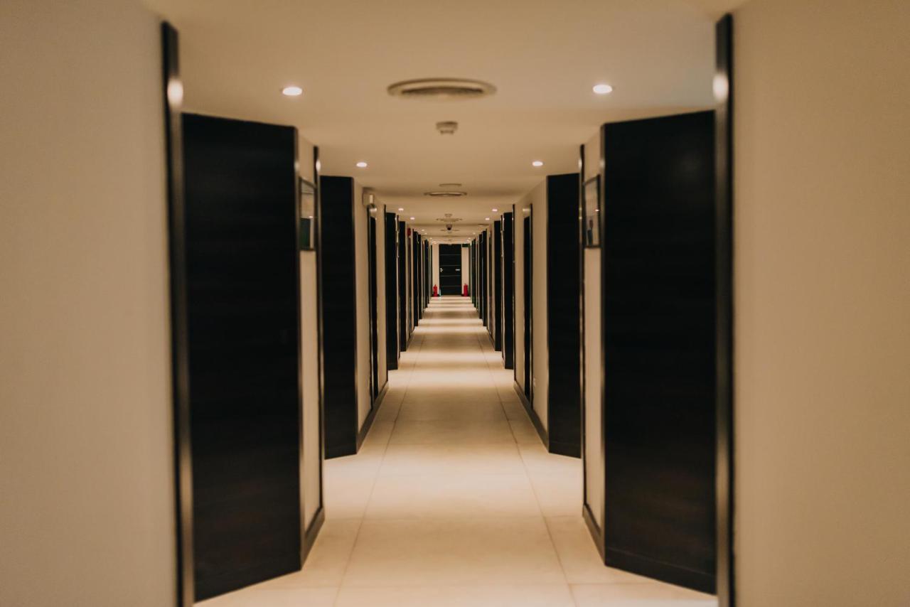 Ashur Hotel Dukhan Buitenkant foto