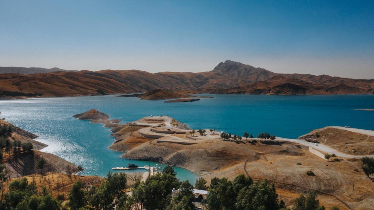 Ashur Hotel Dukhan Buitenkant foto