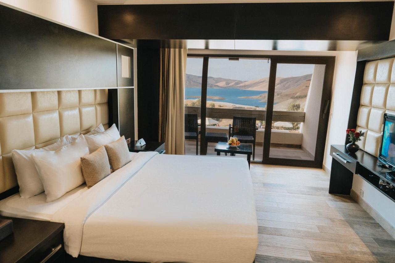 Ashur Hotel Dukhan Buitenkant foto